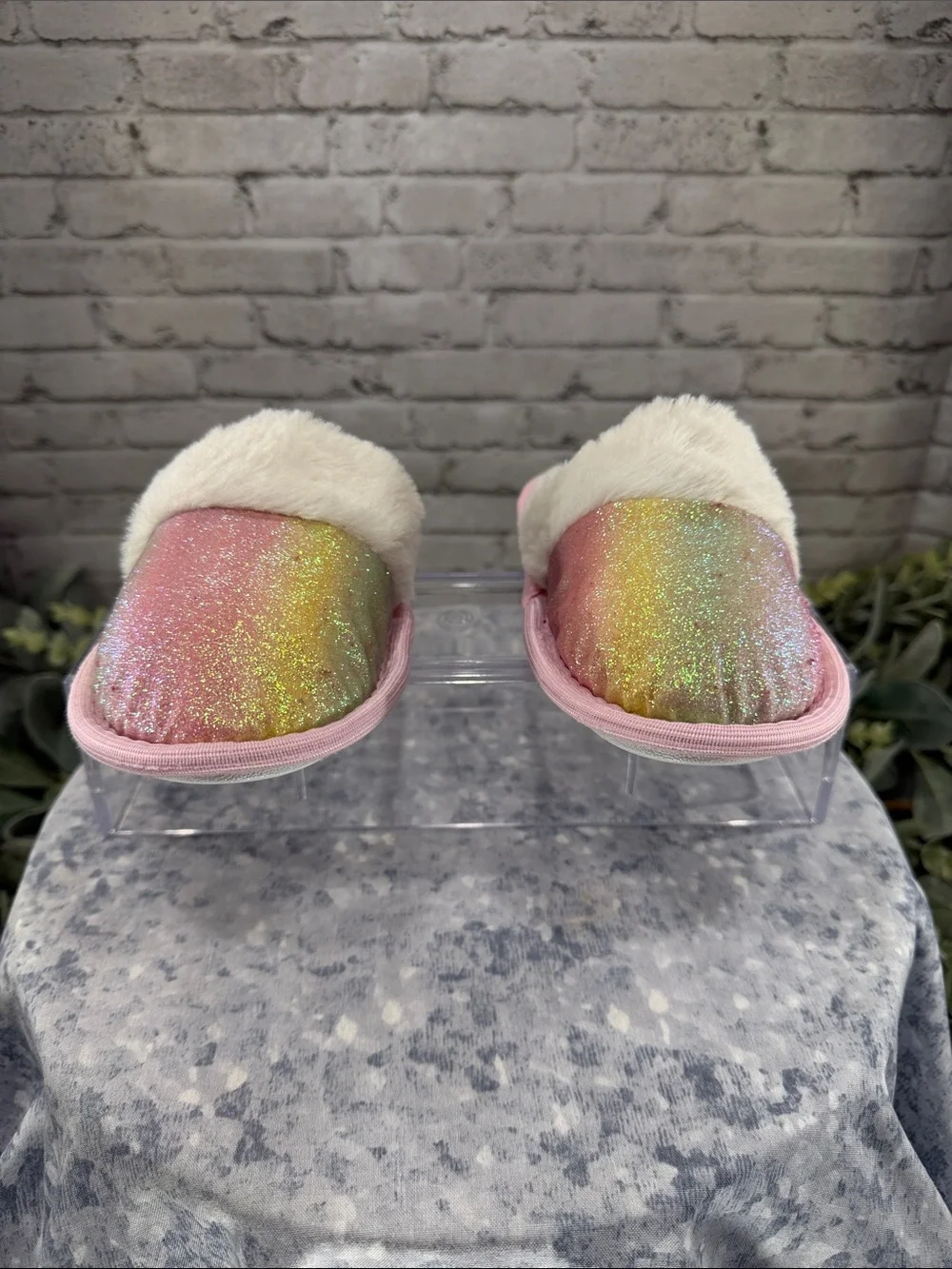 🩷 Pink Pastel Sparkle Rainbow Fabric White Faux Fur Slipper Slides Girls 11/12